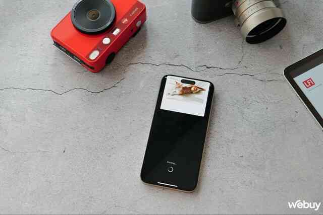 Ra đường chụp ảnh với Leica Sofort 2: Chụp in ngay và có cả bản số, màu ảnh hoài cổ- Ảnh 15.
