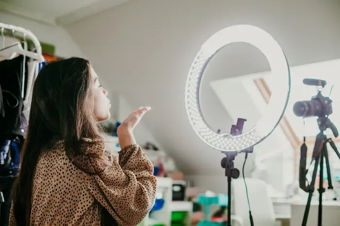 TikToker nổi tiếng hô hào người xem mua hàng giả trên TikTok Shop: Apple Watch Ultra mà giá có 800 nghìn?- Ảnh 3. TikToker nổi tiếng hô hào người xem mua hàng giả trên TikTok Shop: Apple Watch Ultra mà giá có 800 nghìn?- Ảnh 3.