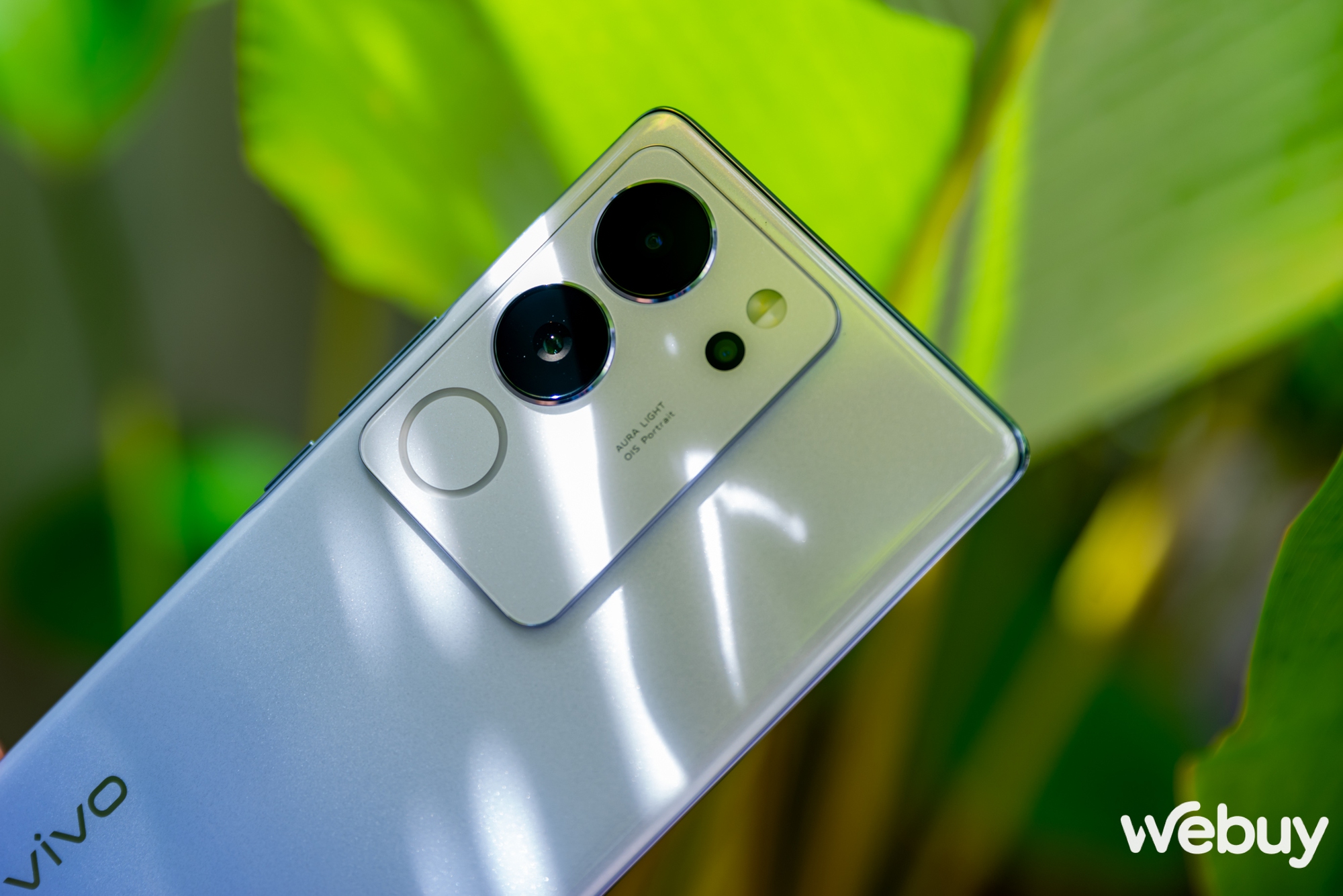 Trải nghiệm nhanh vivo V29 Series: Thiết kế mỏng nhẹ cao cấp, sạc nhanh 80W, đèn Aura đa năng hơn có mang đến sự khác biệt? - Ảnh 5. Trải nghiệm nhanh vivo V29 Series: Thiết kế mỏng nhẹ cao cấp, sạc nhanh 80W, đèn Aura đa năng hơn có mang đến sự khác biệt? - Ảnh 5.