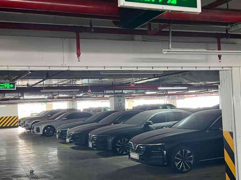 Lô xe xăng VinFast cũ xả hàng: Đủ Fadil và Lux, đa số còn như mới, giá từ 300 triệu đồng- Ảnh 2. Lô xe xăng VinFast cũ xả hàng: Đủ Fadil và Lux, đa số còn như mới, giá từ 300 triệu đồng- Ảnh 2.