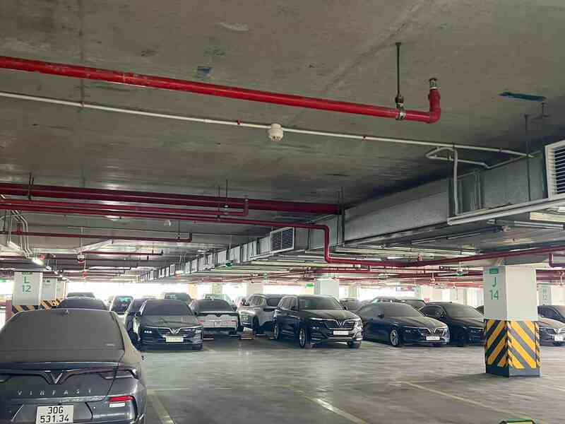 Lô xe xăng VinFast cũ xả hàng: Đủ Fadil và Lux, đa số còn như mới, giá từ 300 triệu đồng- Ảnh 3. Lô xe xăng VinFast cũ xả hàng: Đủ Fadil và Lux, đa số còn như mới, giá từ 300 triệu đồng- Ảnh 3.