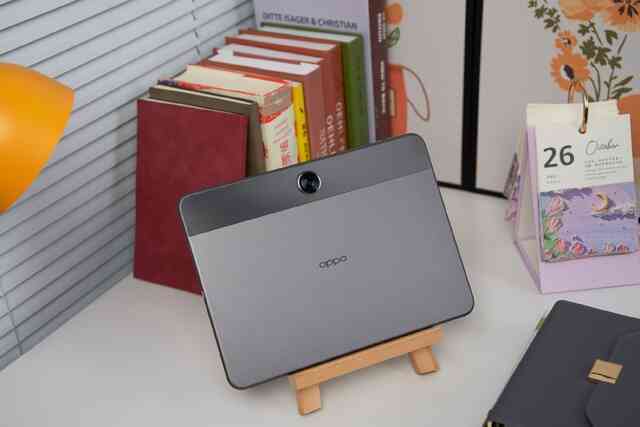 OPPO ra mắt tablet 11 inch, chip Helio G99, pin 8000mAh, sạc nhanh hơn iPad, giá chỉ hơn 4 triệu đồng