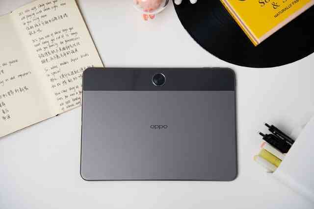 OPPO ra mắt tablet 11 inch, chip Helio G99, pin 8000mAh, sạc nhanh hơn iPad, giá chỉ hơn 4 triệu đồng- Ảnh 2. OPPO ra mắt tablet 11 inch, chip Helio G99, pin 8000mAh, sạc nhanh hơn iPad, giá chỉ hơn 4 triệu đồng- Ảnh 2.
