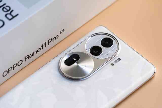 OPPO Reno11 Pro ra mắt: Snapdragon 8+ Gen 1, sạc 100W, camera 50MP, giá 11,9 triệu đồng- Ảnh 4. OPPO Reno11 Pro ra mắt: Snapdragon 8+ Gen 1, sạc 100W, camera 50MP, giá 11,9 triệu đồng- Ảnh 4.