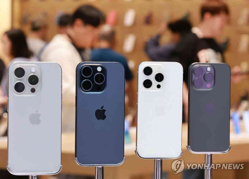 iPhone 15 bất ngờ đắt hàng trên sân nhà của Samsung