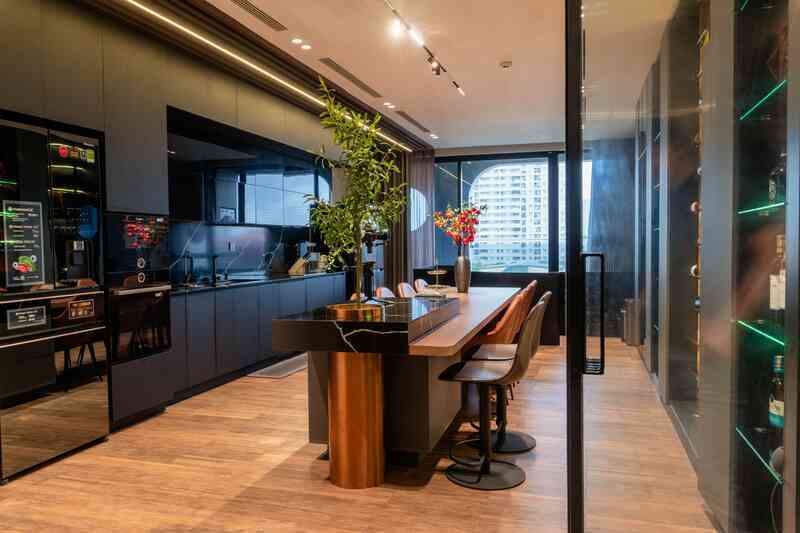 Nhà 7 tầng, chi 8 tỷ làm nội thất thông minh: Chủ nhân là chuyên gia LifeTech, tiết kiệm tiền điện nhờ cách này!- Ảnh 10. Nhà 7 tầng, chi 8 tỷ làm nội thất thông minh: Chủ nhân là chuyên gia LifeTech, tiết kiệm tiền điện nhờ cách này!- Ảnh 10.