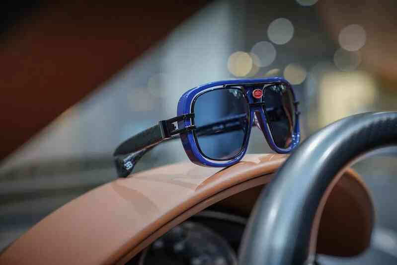 Đồ Noel siêu độc và đắt cho fan Bugatti: Trứng trang trí gần 5 tỷ, loa đắt ngang 2 chiếc Lamborghini- Ảnh 8. Đồ Noel siêu độc và đắt cho fan Bugatti: Trứng trang trí gần 5 tỷ, loa đắt ngang 2 chiếc Lamborghini- Ảnh 8.