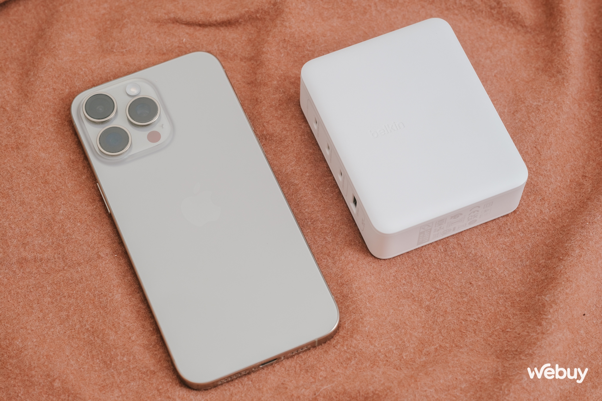 Củ sạc nhanh 140W