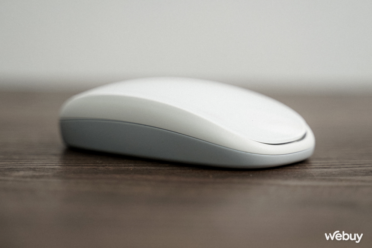 Ốp công thái học cho Apple Magic Mouse: Cầm “sướng” hơn, thêm sạc không dây nhưng dùng 1 phút là phải bỏ