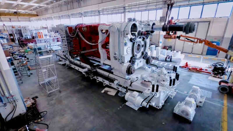 Elon Musk mang về cỗ máy lạ từ Ý, 600 robot mất việc, Toyota, Ford, Hyundai... thấy rồi vội 'bắt chước'