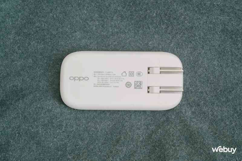 OPPO có củ sạc nhanh 50W thiết kế siêu mỏng, sạc cho cả MacBook nhưng có tiền chưa chắc đã mua được