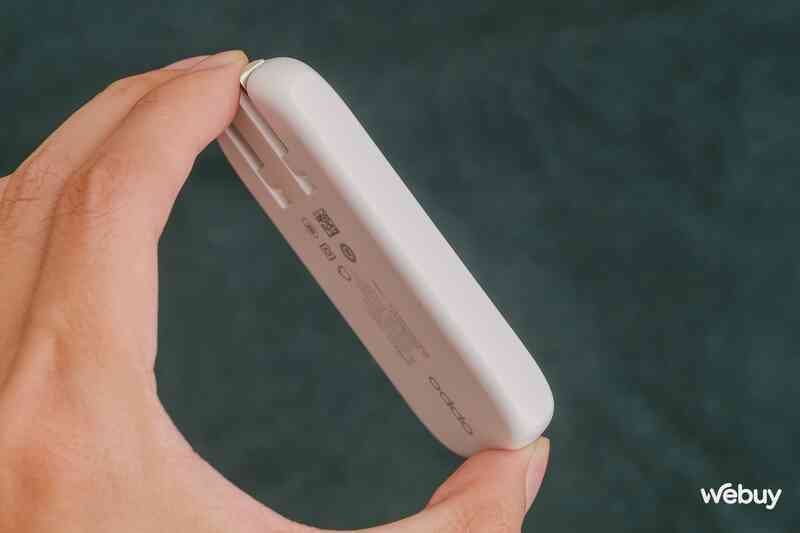 OPPO có củ sạc nhanh 50W thiết kế siêu mỏng, sạc cho cả MacBook nhưng có tiền chưa chắc đã mua được