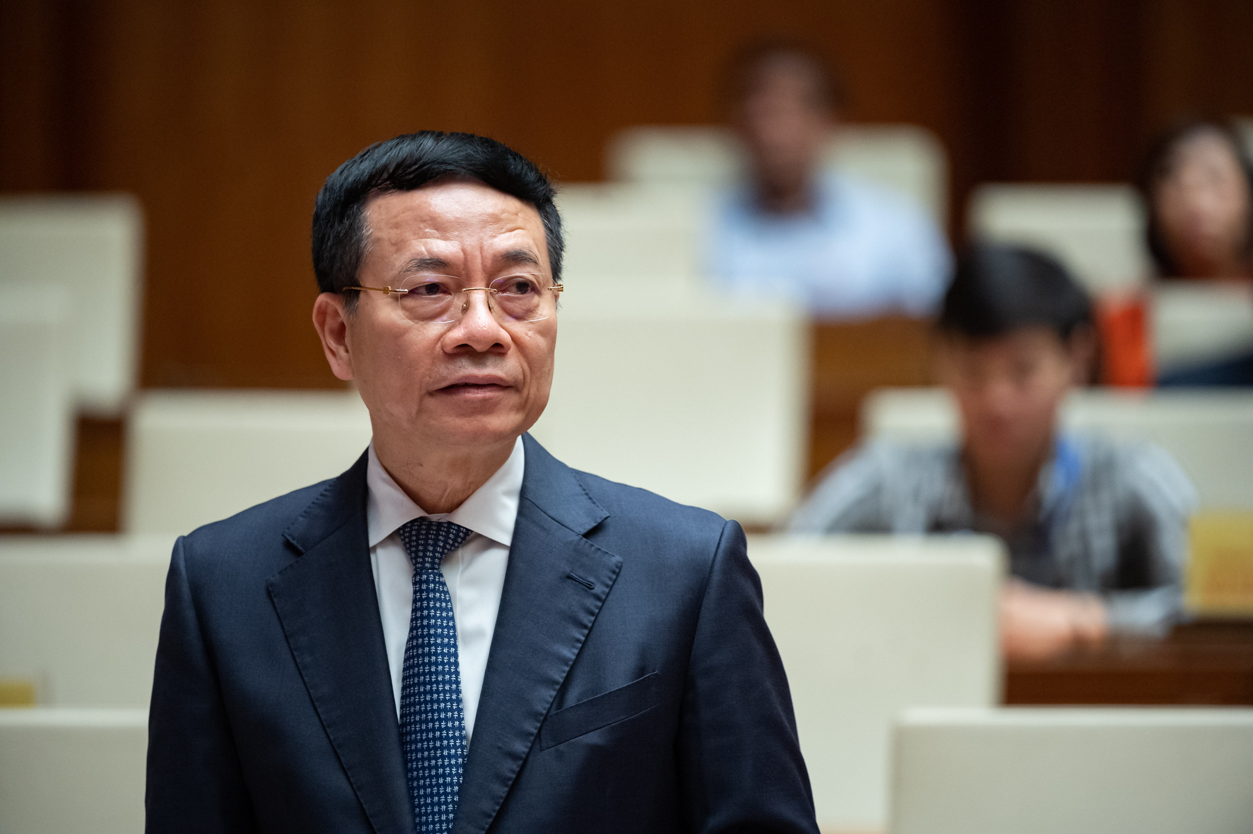nguyen manh hung.jpg