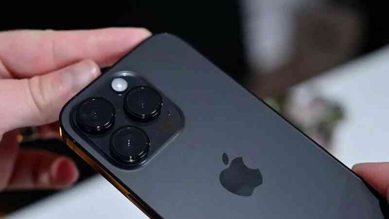 Sắm iPhone xịn chưa chắc đã giàu: Hơn một nửa người mua iPhone bằng cách trả góp