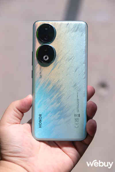 Cận cảnh Honor 90: Thiết kế không lạ nhưng vẫn cuốn, camera cực Cận cảnh Honor 90: Thiết kế không lạ nhưng vẫn cuốn, camera cực