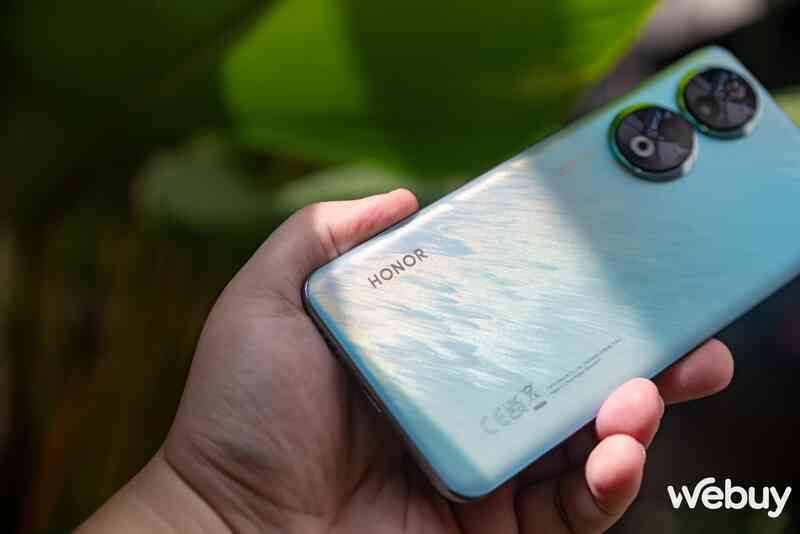 Cận cảnh Honor 90: Thiết kế không lạ nhưng vẫn cuốn, camera cực Cận cảnh Honor 90: Thiết kế không lạ nhưng vẫn cuốn, camera cực
