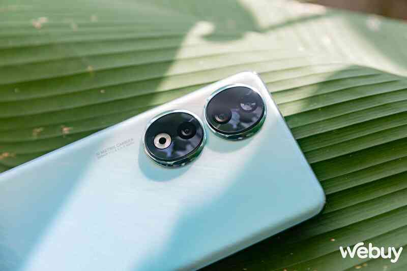 Cận cảnh Honor 90: Thiết kế không lạ nhưng vẫn cuốn, camera cực Cận cảnh Honor 90: Thiết kế không lạ nhưng vẫn cuốn, camera cực