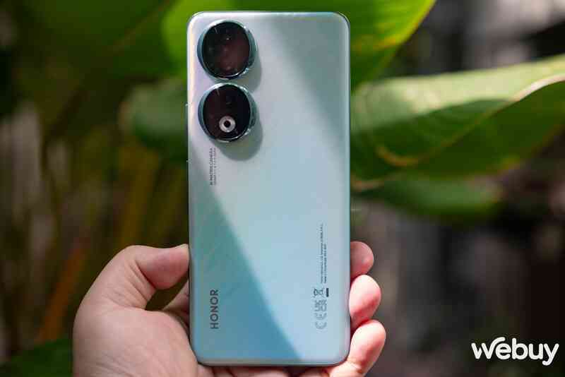 Cận cảnh Honor 90: Thiết kế không lạ nhưng vẫn cuốn, camera cực Cận cảnh Honor 90: Thiết kế không lạ nhưng vẫn cuốn, camera cực