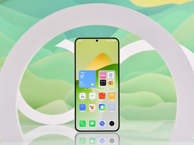 Đối thủ Xiaomi 14 ra mắt với chip Snapdragon 8 Gen 3, camera 200MP, giá chỉ hơn 11 triệu đồng- Ảnh 3. Đối thủ Xiaomi 14 ra mắt với chip Snapdragon 8 Gen 3, camera 200MP, giá chỉ hơn 11 triệu đồng- Ảnh 3.