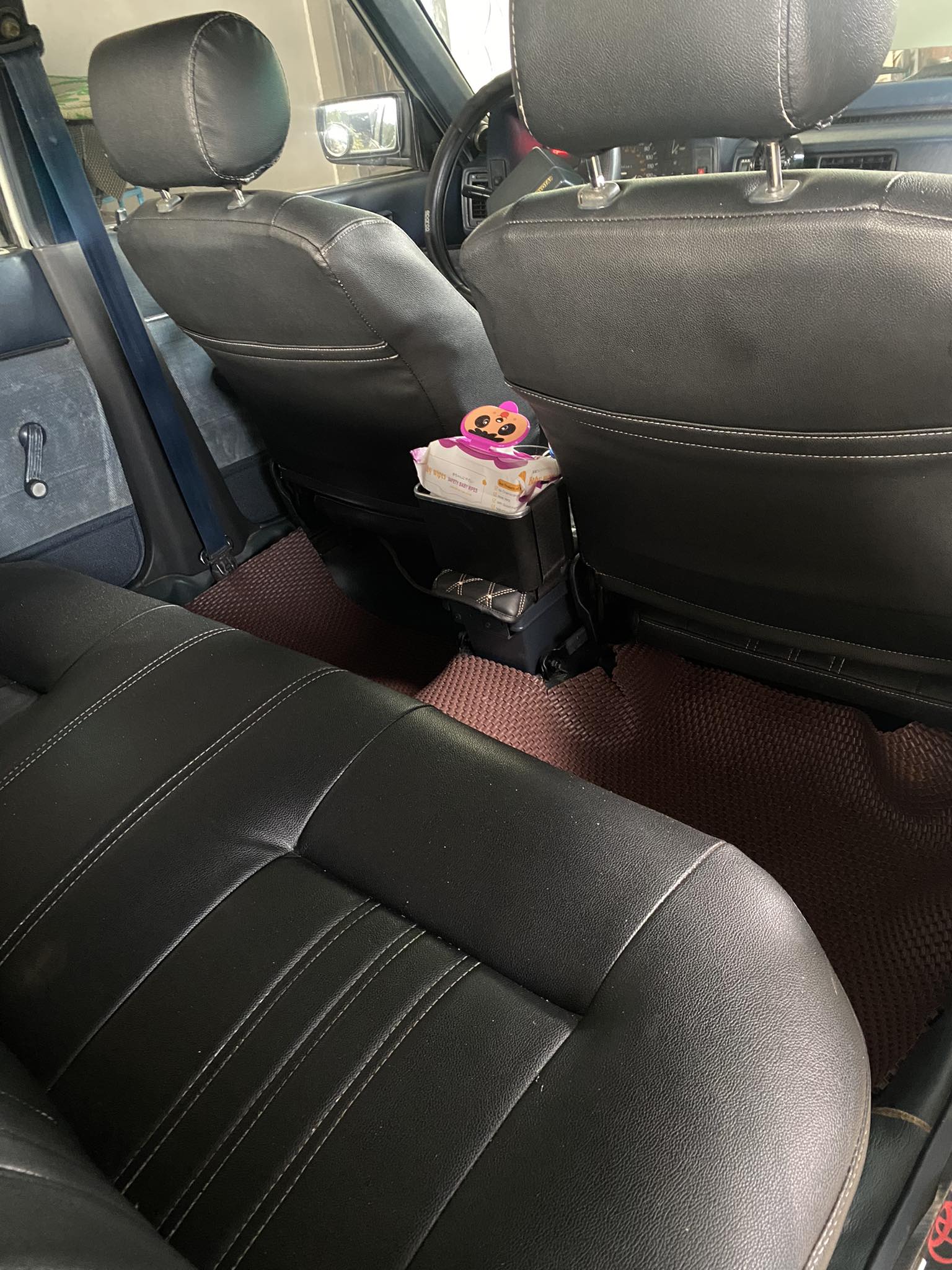 Mua Toyota Camry cũ giá 60 triệu về đi du lịch liền 700km, chủ xe tại Đà Lạt chia sẻ: 'Chẳng lo hỏng, đầm hơn Vios mới'- Ảnh 7. Mua Toyota Camry cũ giá 60 triệu về đi du lịch liền 700km, chủ xe tại Đà Lạt chia sẻ: 'Chẳng lo hỏng, đầm hơn Vios mới'- Ảnh 7.