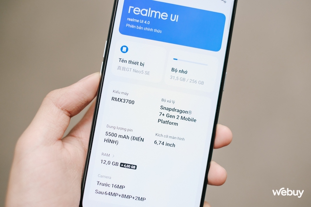 Smartphone này giá dưới 6 triệu nhưng có Snapdragon 7+ Gen 2, màn hình OLED 144Hz, RAM 12GB, sạc nhanh 100W- Ảnh 22.