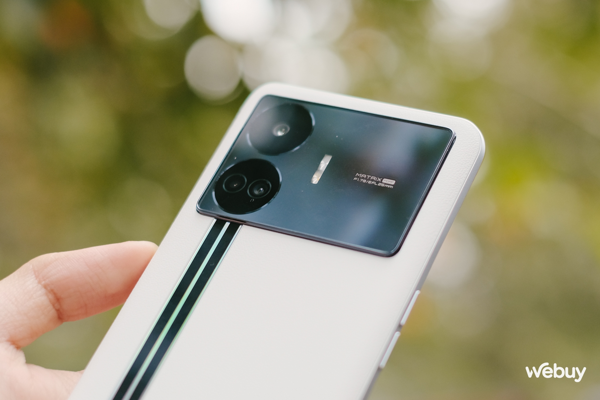 Smartphone này giá dưới 6 triệu nhưng có Snapdragon 7+ Gen 2, màn hình OLED 144Hz, RAM 12GB, sạc nhanh 100W- Ảnh 8. Smartphone này giá dưới 6 triệu nhưng có Snapdragon 7+ Gen 2, màn hình OLED 144Hz, RAM 12GB, sạc nhanh 100W- Ảnh 8.