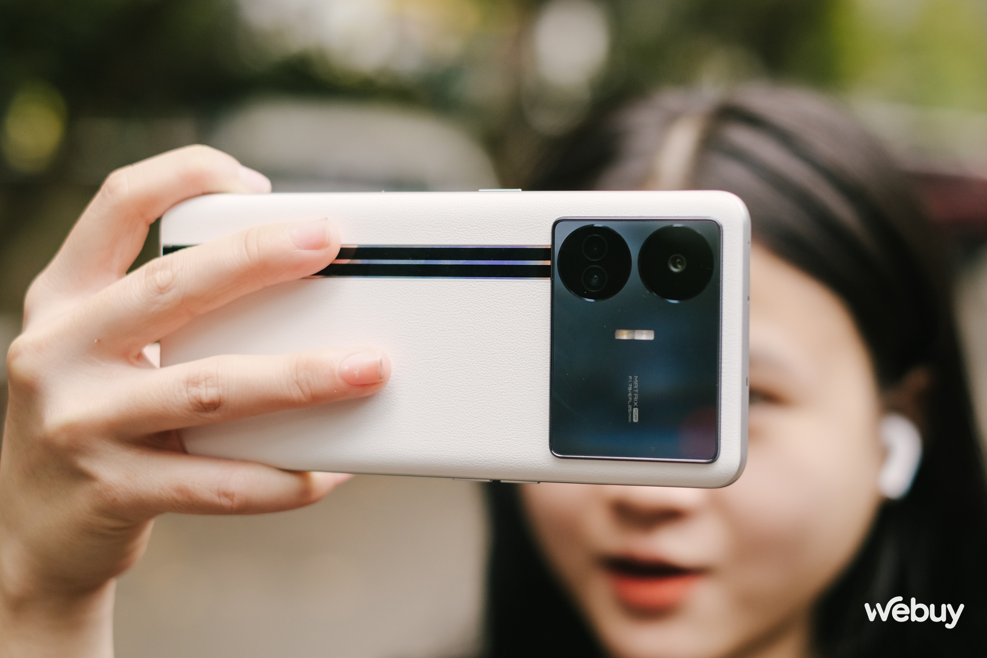 Smartphone này giá dưới 6 triệu nhưng có Snapdragon 7+ Gen 2, màn hình OLED 144Hz, RAM 12GB, sạc nhanh 100W- Ảnh 9. Smartphone này giá dưới 6 triệu nhưng có Snapdragon 7+ Gen 2, màn hình OLED 144Hz, RAM 12GB, sạc nhanh 100W- Ảnh 9.