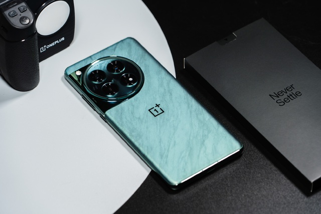 Ảnh thực tế OnePlus 12: Từng là Ảnh thực tế OnePlus 12: Từng là