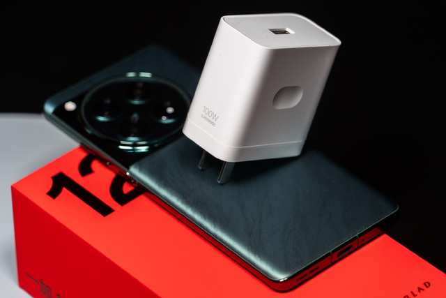 Ảnh thực tế OnePlus 12: Từng là Ảnh thực tế OnePlus 12: Từng là