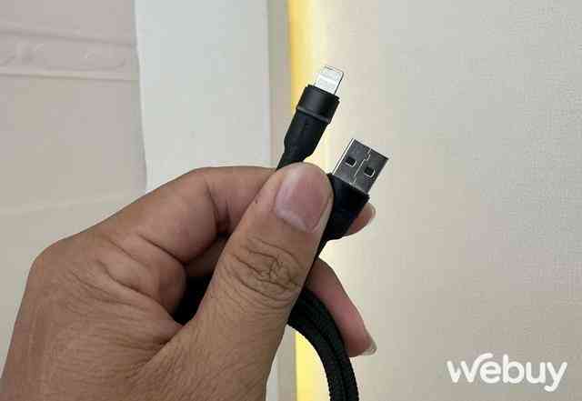 Cáp và củ sạc như thế nào sẽ tương thích tốt nhất cho từng dòng iPhone?- Ảnh 3. Cáp và củ sạc như thế nào sẽ tương thích tốt nhất cho từng dòng iPhone?- Ảnh 3.