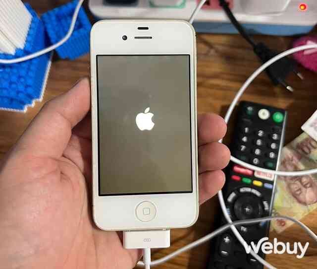Cáp và củ sạc như thế nào sẽ tương thích tốt nhất cho từng dòng iPhone?- Ảnh 4. Cáp và củ sạc như thế nào sẽ tương thích tốt nhất cho từng dòng iPhone?- Ảnh 4.
