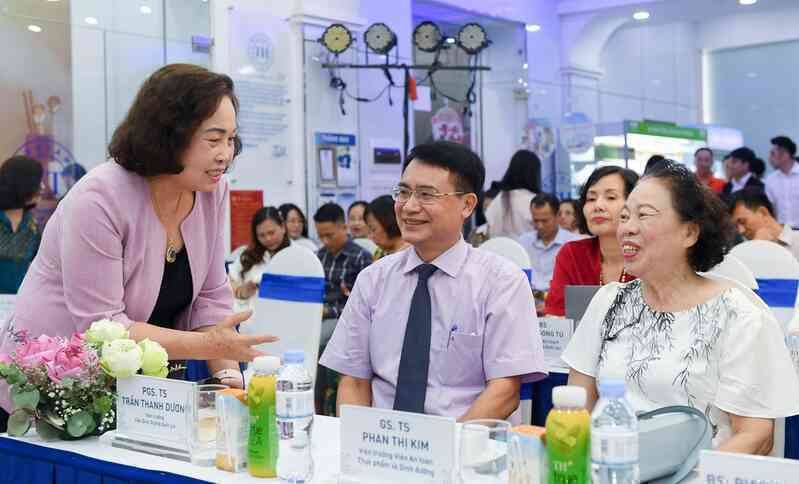 Bí mật món bánh gạo Hàn Quốc made in Vietnam "ngon hơn bản gốc" và điều khiến chuyên gia phải 2 lần thốt lên "Quá tốt!"