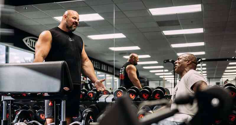 Brian Shaw, người đàn ông khỏe nhất thế giới, khiến những vận động viên thể hình to lớn cũng trở nên nhỏ bé- Ảnh 5. Brian Shaw, người đàn ông khỏe nhất thế giới, khiến những vận động viên thể hình to lớn cũng trở nên nhỏ bé- Ảnh 5.