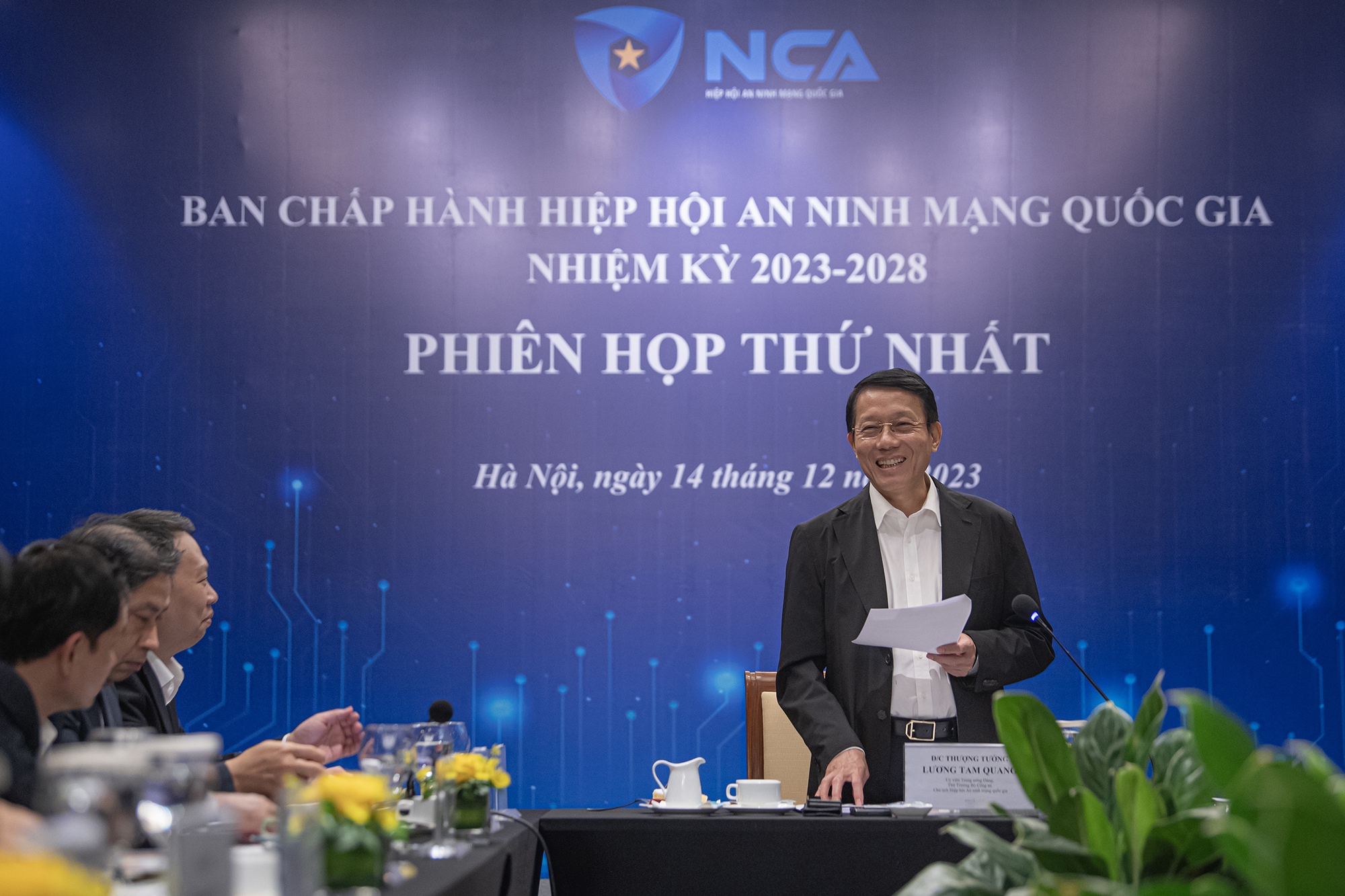 Thượng tướng Lương Tam Quang: 'Cần cảnh báo về các loại tội phạm mạng mới gây bức xúc trong xã hội'- Ảnh 2. Thượng tướng Lương Tam Quang: 'Cần cảnh báo về các loại tội phạm mạng mới gây bức xúc trong xã hội'- Ảnh 2.