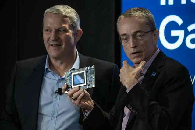 Công bố dòng chip AI mới, Intel tuyên chiến với Nvidia và AMD