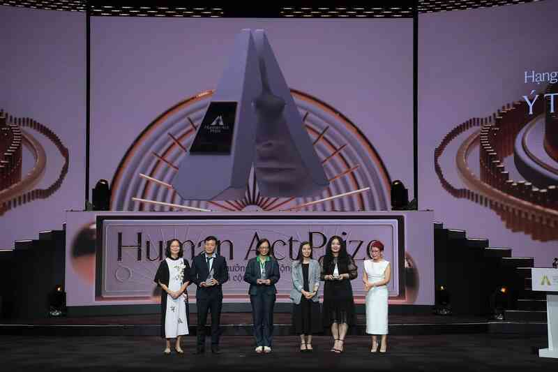 Giáo sư đứng sau dự án sàng lọc gene miễn phí đạt giải Human Act Prize 2023: "Xét nghiệm gene giúp chúng ta biết phòng bệnh ra sao với từng cá nhân"