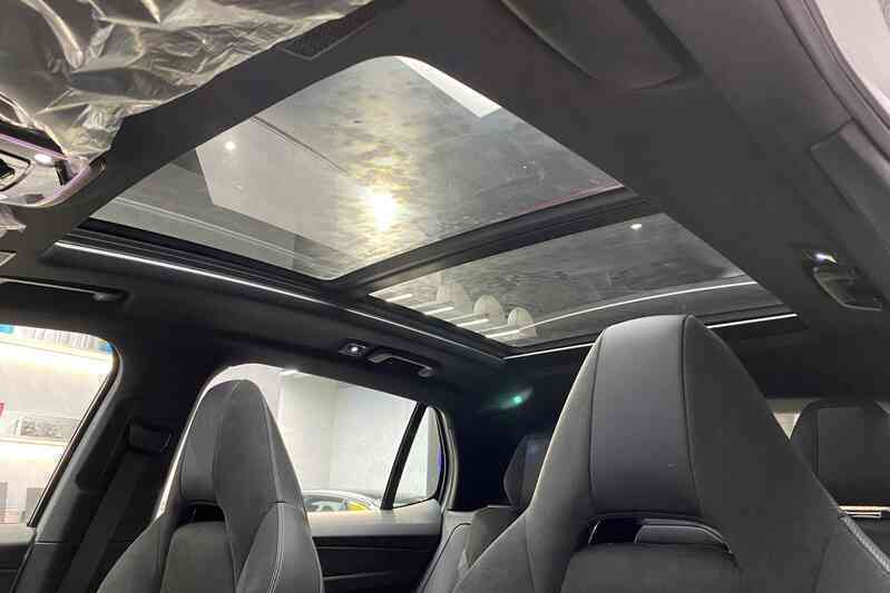 Ảnh thực tế Lynk & Co 01 vừa ra mắt VN: Cùng cỡ CX-5 nhưng trang bị cao cấp hơn hẳn, chờ giá để quyết định doanh số- Ảnh 14. Ảnh thực tế Lynk & Co 01 vừa ra mắt VN: Cùng cỡ CX-5 nhưng trang bị cao cấp hơn hẳn, chờ giá để quyết định doanh số- Ảnh 14.