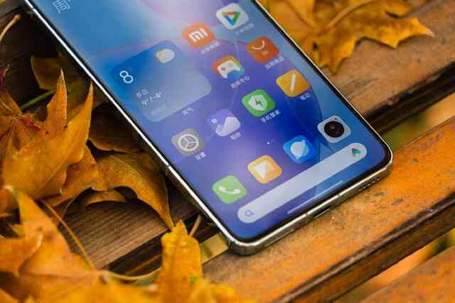 Ảnh thực tế smartphone Xiaomi có chip Snapdragon 8 Gen 3 giá rẻ nhất, màn hình sáng nhất thế giới- Ảnh 8. Ảnh thực tế smartphone Xiaomi có chip Snapdragon 8 Gen 3 giá rẻ nhất, màn hình sáng nhất thế giới- Ảnh 8.