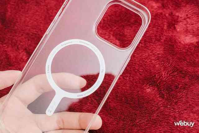 Dùng iPhone 15 Pro Max? Đây là phụ kiện nên mua ngay vì một lý do này- Ảnh 5. Dùng iPhone 15 Pro Max? Đây là phụ kiện nên mua ngay vì một lý do này- Ảnh 5.