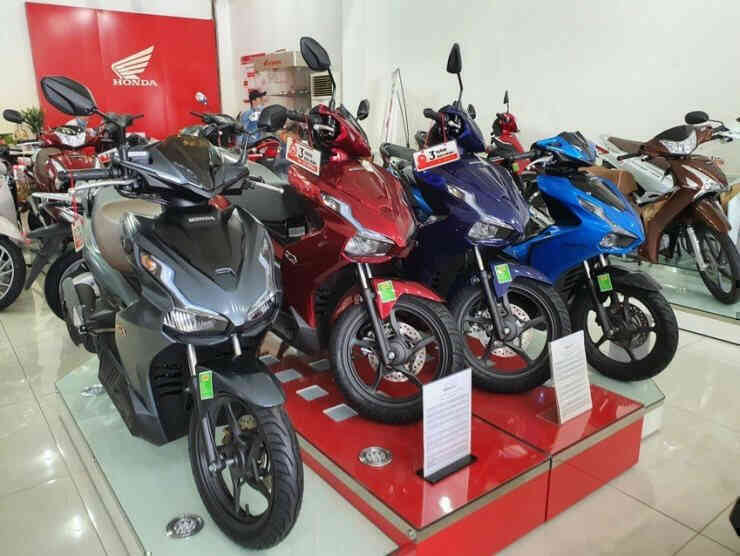 Giá Honda Air Blade thủng đáy tại đại lý, chỉ còn từ 38 triệu đồng