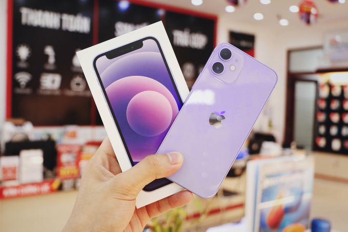 Giá iPhone 12 tiếp tục giảm sâu không thấy đáy, trở thành iPhone rẻ nhất của Apple