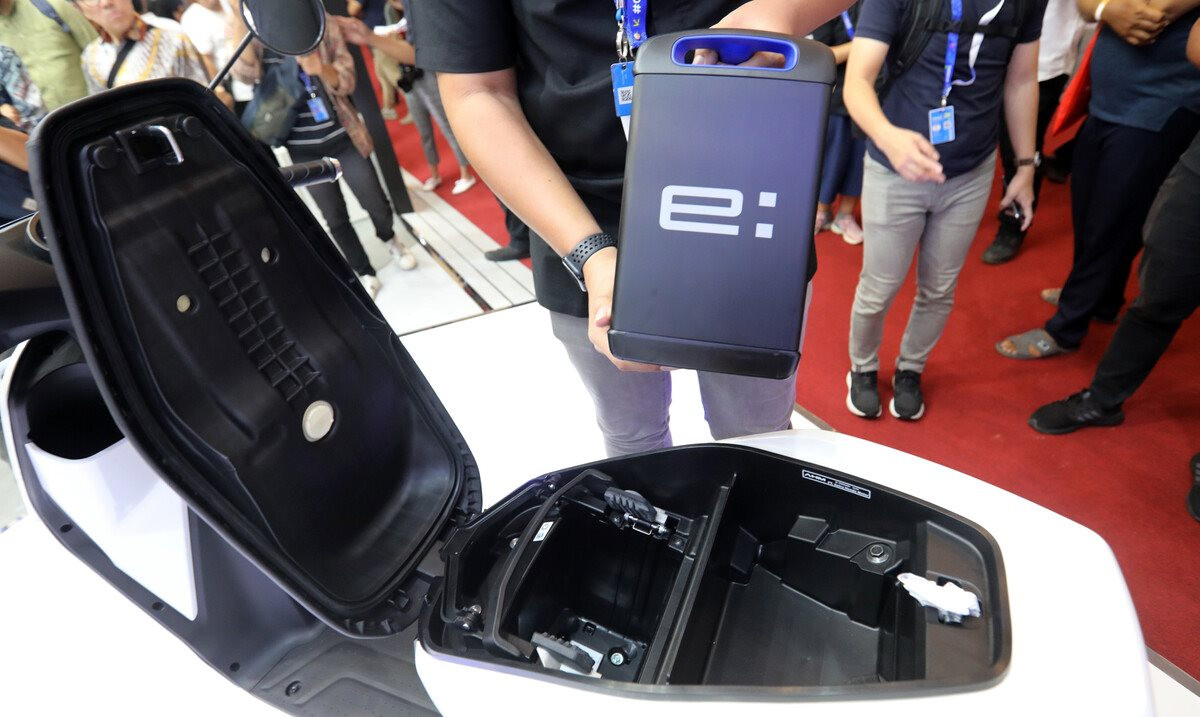 Xe máy điện mới của Honda chào sân Đông Nam Á: thiết kế đỉnh không kém SH, khả năng sớm về Việt Nam đấu VinFast, Yadea- Ảnh 4. Xe máy điện mới của Honda chào sân Đông Nam Á: thiết kế đỉnh không kém SH, khả năng sớm về Việt Nam đấu VinFast, Yadea- Ảnh 4.