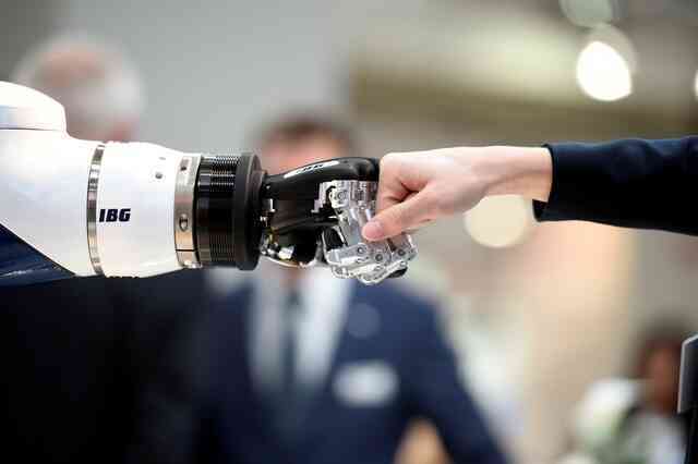 Sinh viên đại học ở Trung Quốc sử dụng công cụ AI để hỗ trợ học tập nhiều như thế nào?- Ảnh 3. Sinh viên đại học ở Trung Quốc sử dụng công cụ AI để hỗ trợ học tập nhiều như thế nào?- Ảnh 3.