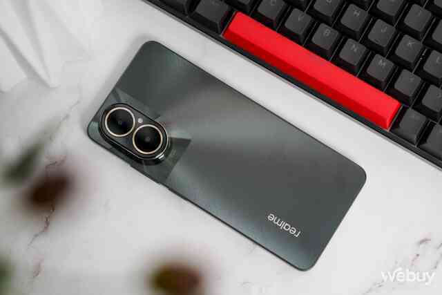 Đánh giá realme C67: Thông số không nói lên tất cả- Ảnh 2. Đánh giá realme C67: Thông số không nói lên tất cả- Ảnh 2.