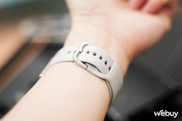 Hơn 2 năm sau, Galaxy Watch4 vẫn đáng mua: Giá giảm còn 1 nửa, tính năng gần y hệt Watch6 đời mới nhất- Ảnh 2. Hơn 2 năm sau, Galaxy Watch4 vẫn đáng mua: Giá giảm còn 1 nửa, tính năng gần y hệt Watch6 đời mới nhất- Ảnh 2.