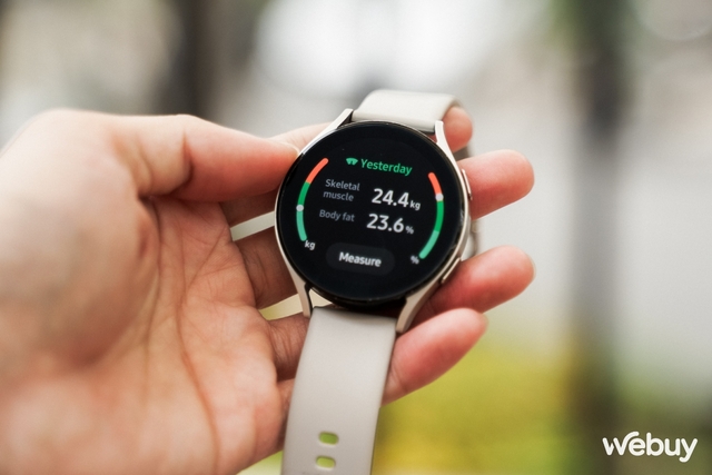 Hơn 2 năm sau, Galaxy Watch4 vẫn đáng mua: Giá giảm còn 1 nửa, tính năng gần y hệt Watch6 đời mới nhất- Ảnh 5. Hơn 2 năm sau, Galaxy Watch4 vẫn đáng mua: Giá giảm còn 1 nửa, tính năng gần y hệt Watch6 đời mới nhất- Ảnh 5.