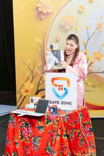 Trong siêu bão livestream tại tập 7 KOC VIETNAM, Phương Oanh Daily tiến vào Top 8 Chung kết - Ảnh 4. Trong siêu bão livestream tại tập 7 KOC VIETNAM, Phương Oanh Daily tiến vào Top 8 Chung kết - Ảnh 4.