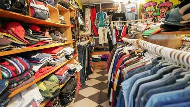 Áp lực chi tiêu Tết: GenZ cắt giảm mua sắm, chỉ săn sale, 8x và 9x tranh thủ bán hàng để thêm kinh phí trang trải- Ảnh 8. Áp lực chi tiêu Tết: GenZ cắt giảm mua sắm, chỉ săn sale, 8x và 9x tranh thủ bán hàng để thêm kinh phí trang trải- Ảnh 8.