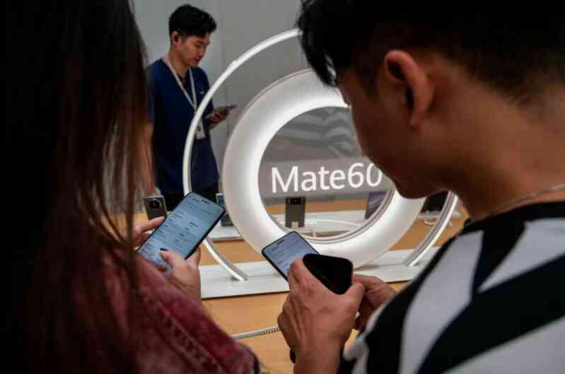 Đặt một ván cược lớn, đây là cách Huawei tìm ra khe hở vượt bức tường cách ly và bằng mọi giá mở đường cho “giấc mơ Mỹ”- Ảnh 2. Đặt một ván cược lớn, đây là cách Huawei tìm ra khe hở vượt bức tường cách ly và bằng mọi giá mở đường cho “giấc mơ Mỹ”- Ảnh 2.