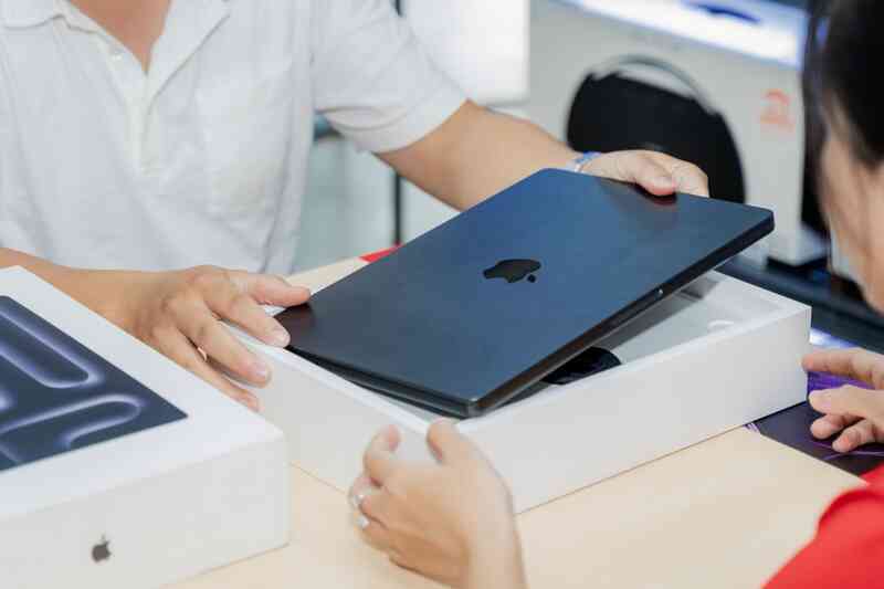 MacBook Pro M3 lên kệ tại Việt Nam, giá cao nhất gần 200 triệu đồng